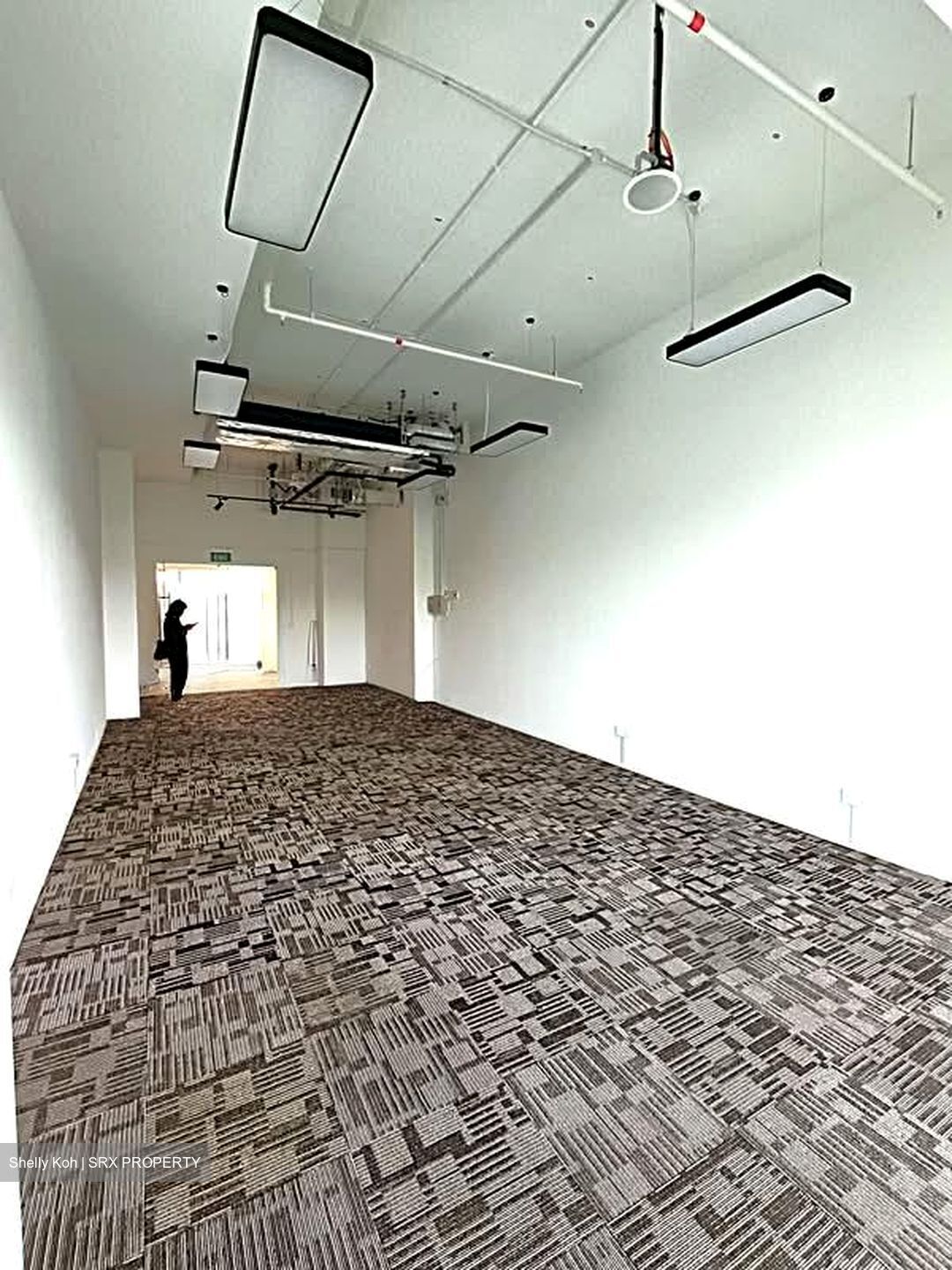 Woods Square (D25), Office #531630481